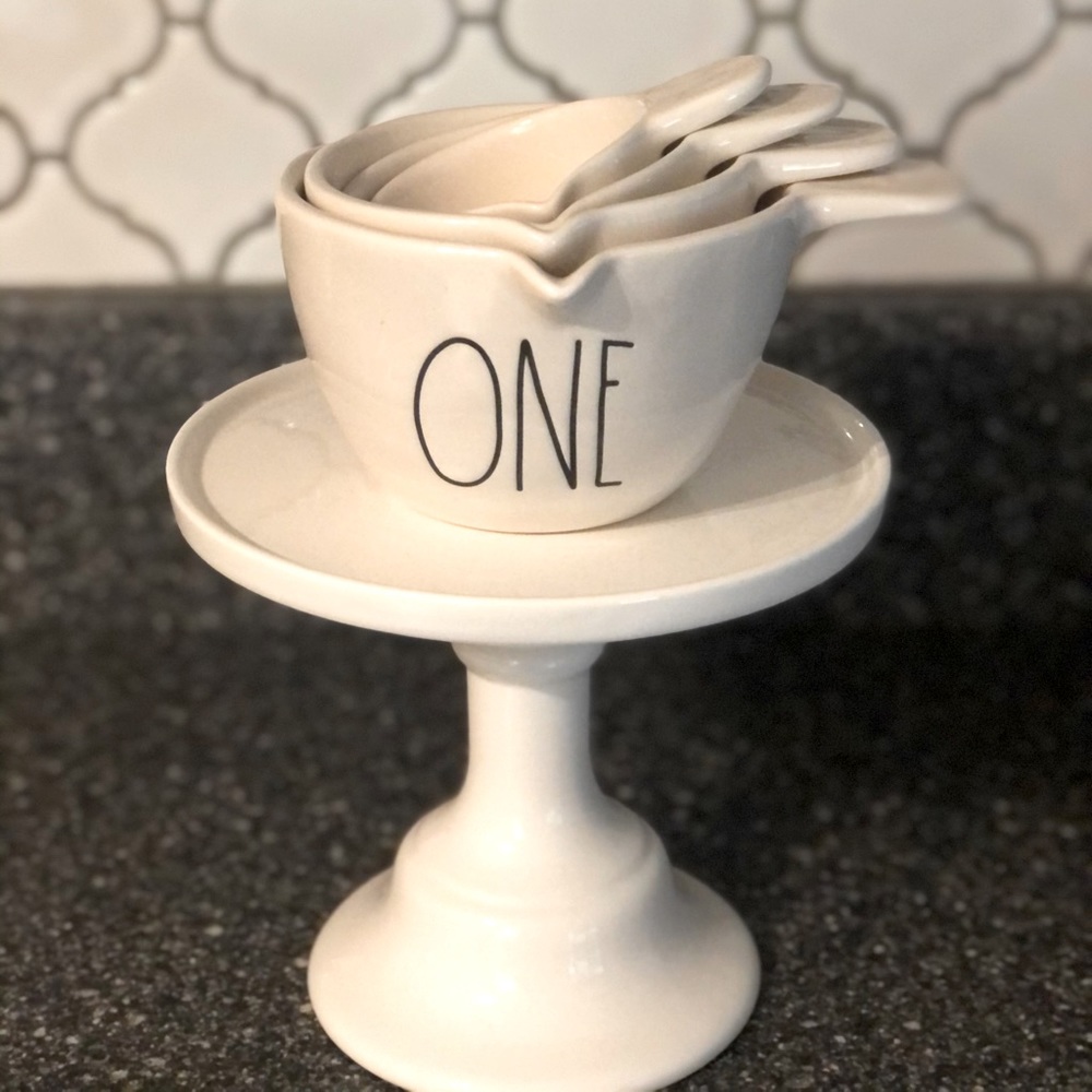 New Rae Dunn Measuring Cups 2020